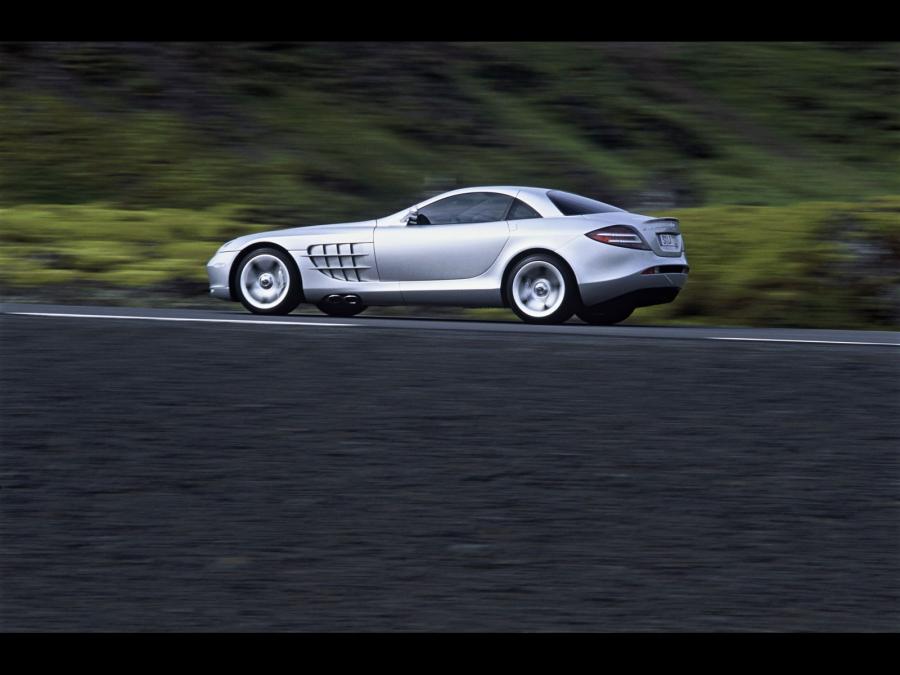  Mercedes-Benz SLR McLaren 2004 года  (фото 60 из 175)